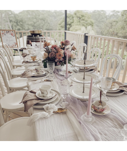 Table Runner, Lilac