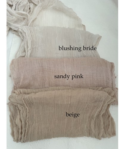 Table Runner, Blushing Bride